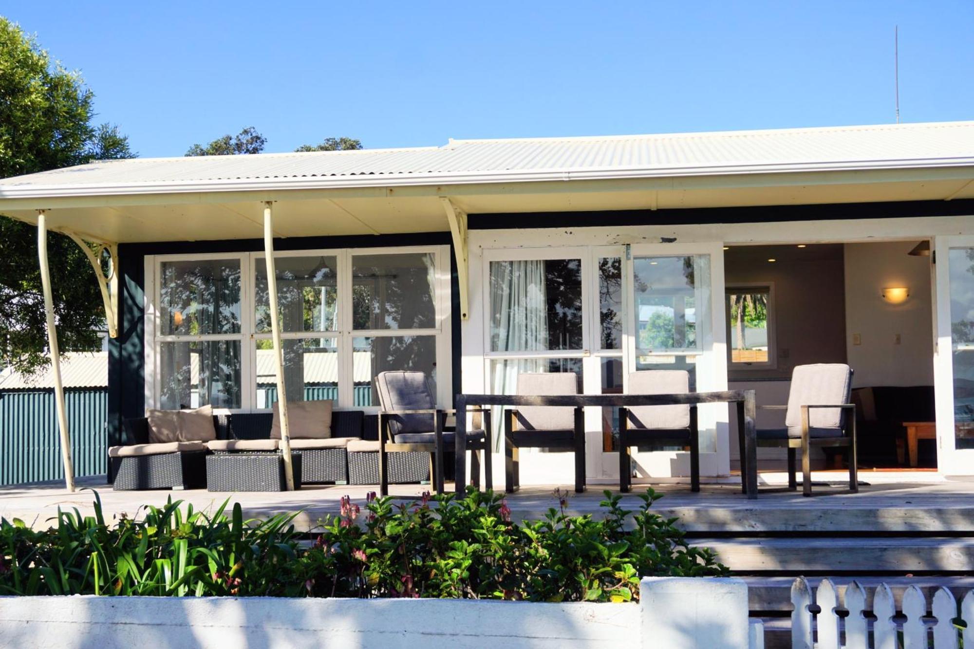 Last On The Strand, Russell - The Boathouse Extérieur photo